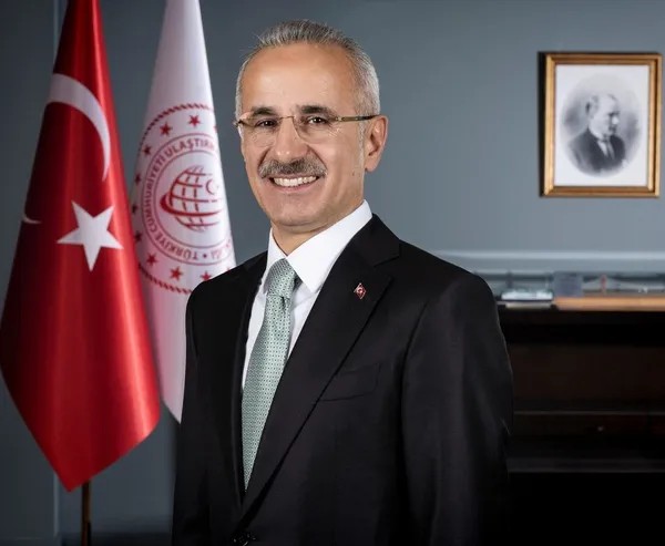 Trabzon'un Ulaşımında Yeni Dönem! Bakan Uraloğlu Tarih Verdi